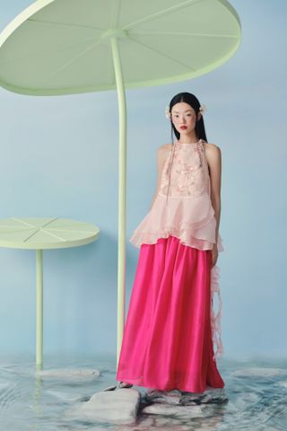 Chân váy áo dài phom rộng Tú Chi