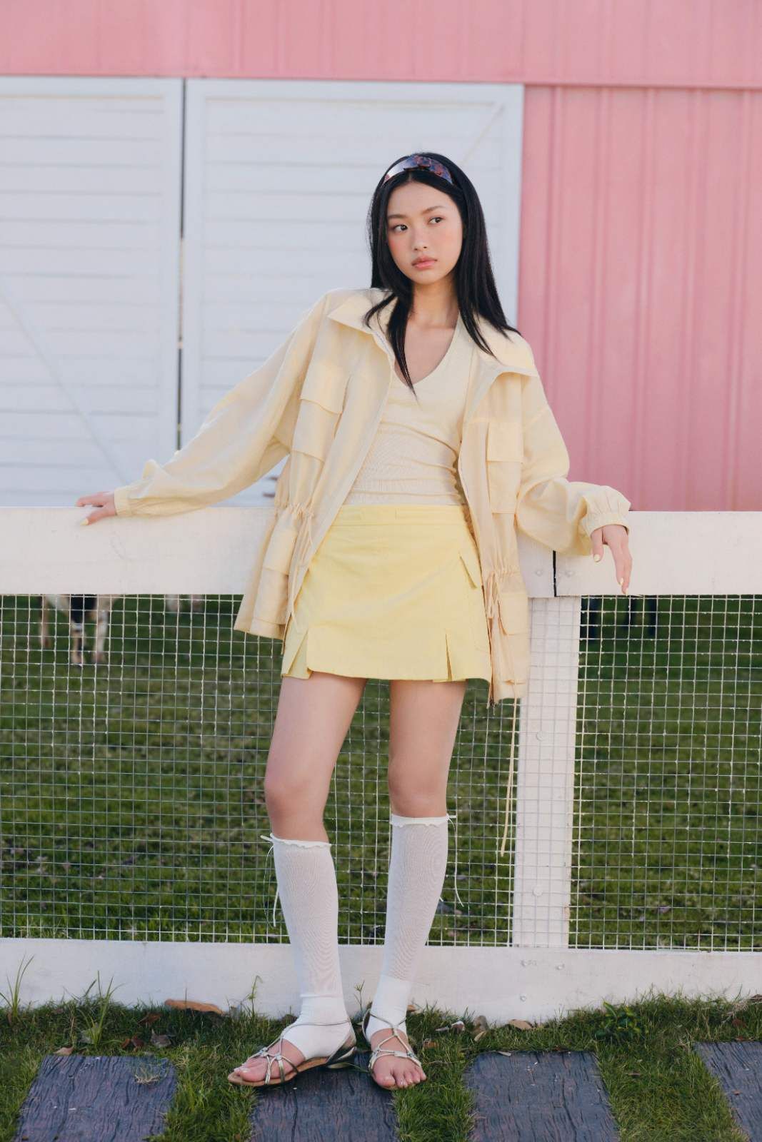 Áo khoác nhiều túi Yellow Kate Drawstring Zipper Pocket Jacket