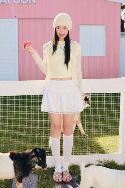  Chân váy ngắn gấu phối ren White Plain Gauze Mini Skirt 