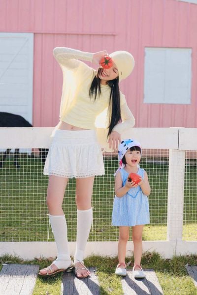  Chân váy ngắn gấu phối ren White Plain Gauze Mini Skirt 