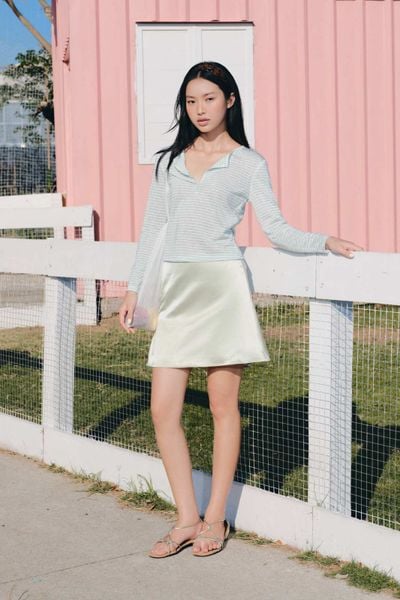  Áo tay dài kẻ sọc Striped Vneck Buttoned Mid Sleeve Top nhiều màu 