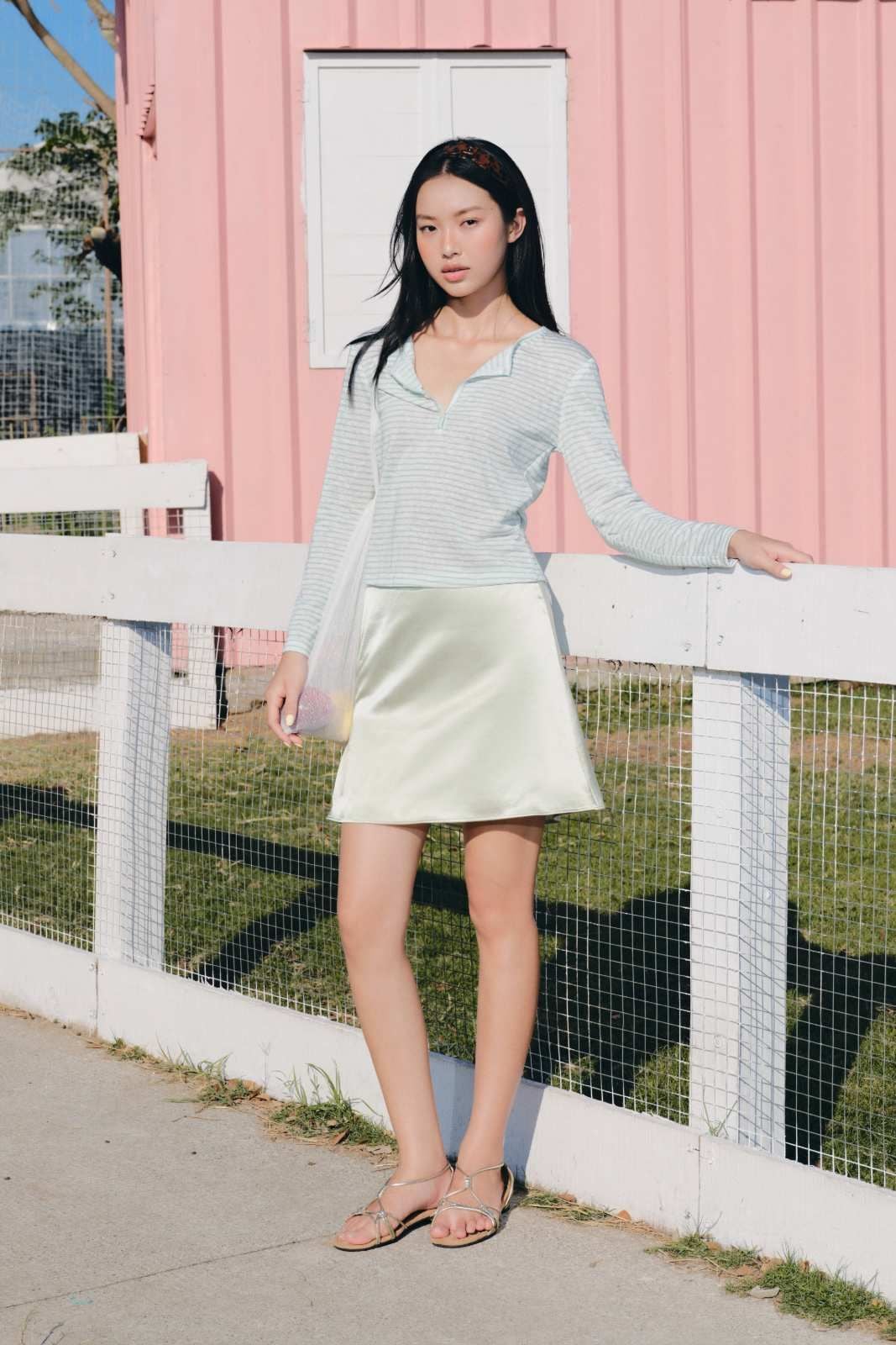 Áo tay dài kẻ sọc Striped Vneck Buttoned Mid Sleeve Top nhiều màu