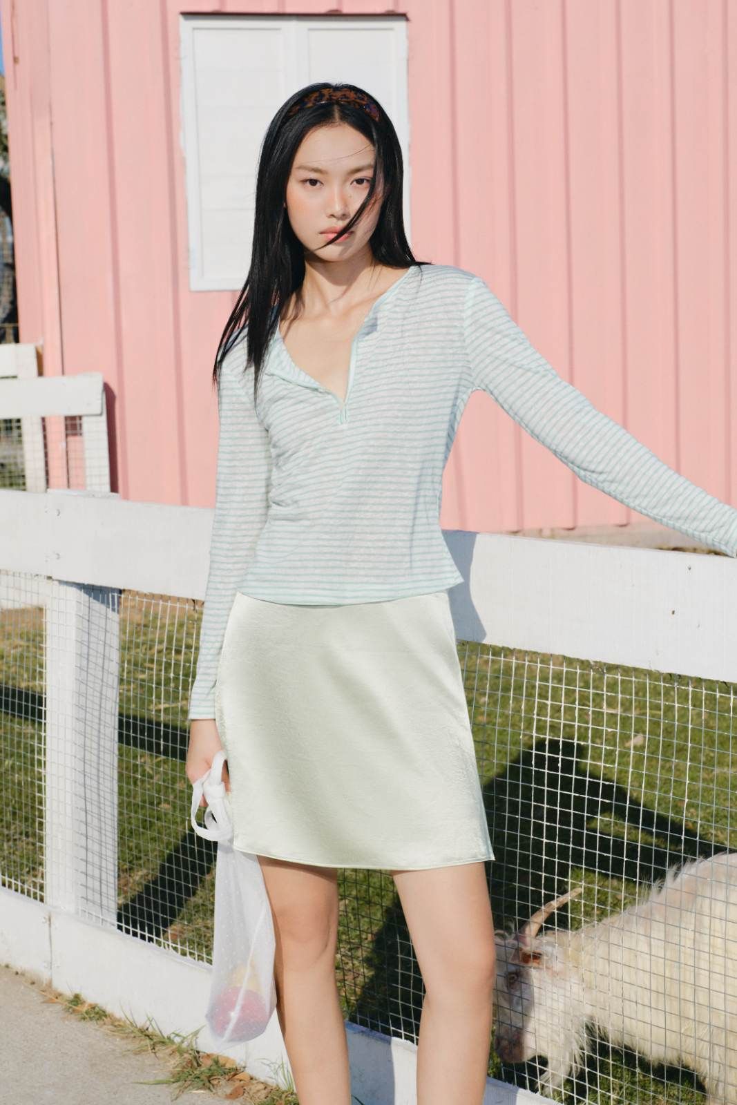 Áo tay dài kẻ sọc Striped Vneck Buttoned Mid Sleeve Top nhiều màu