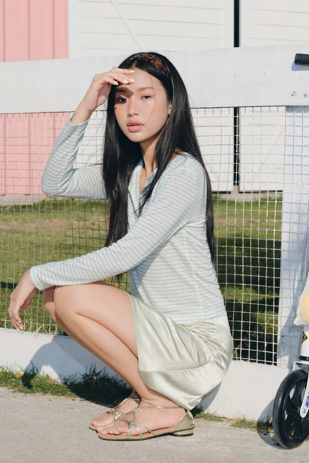 Áo tay dài kẻ sọc Striped Vneck Buttoned Mid Sleeve Top nhiều màu