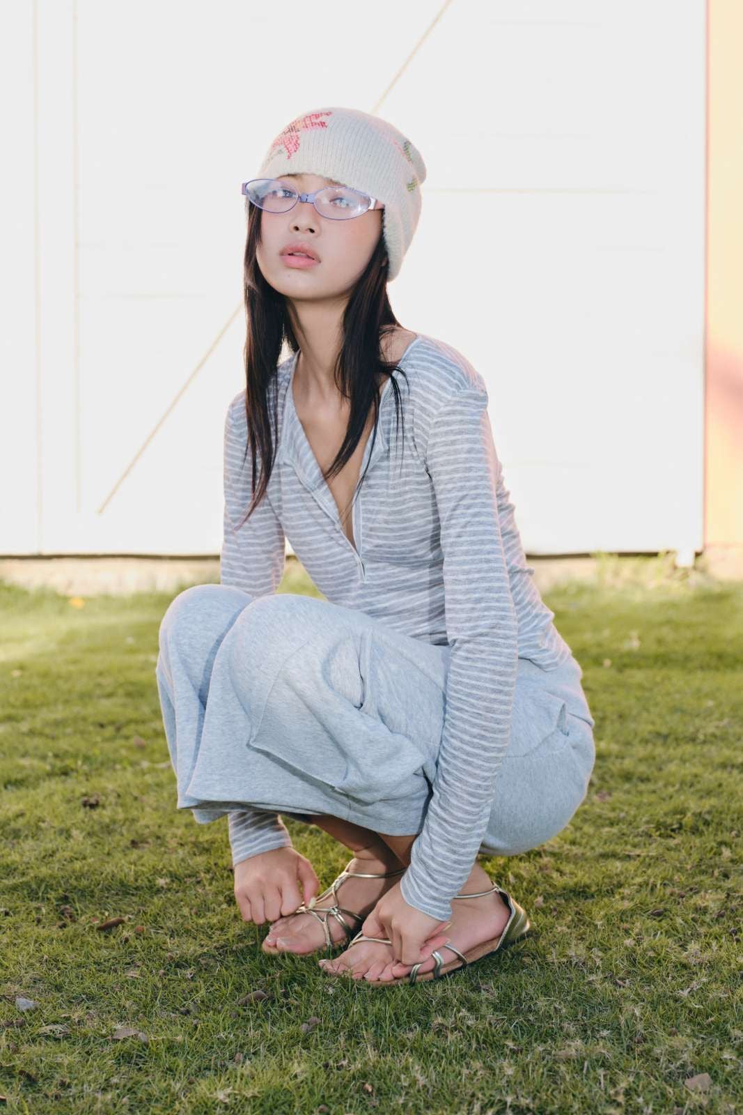 Áo tay dài kẻ sọc Striped Vneck Buttoned Mid Sleeve Top nhiều màu