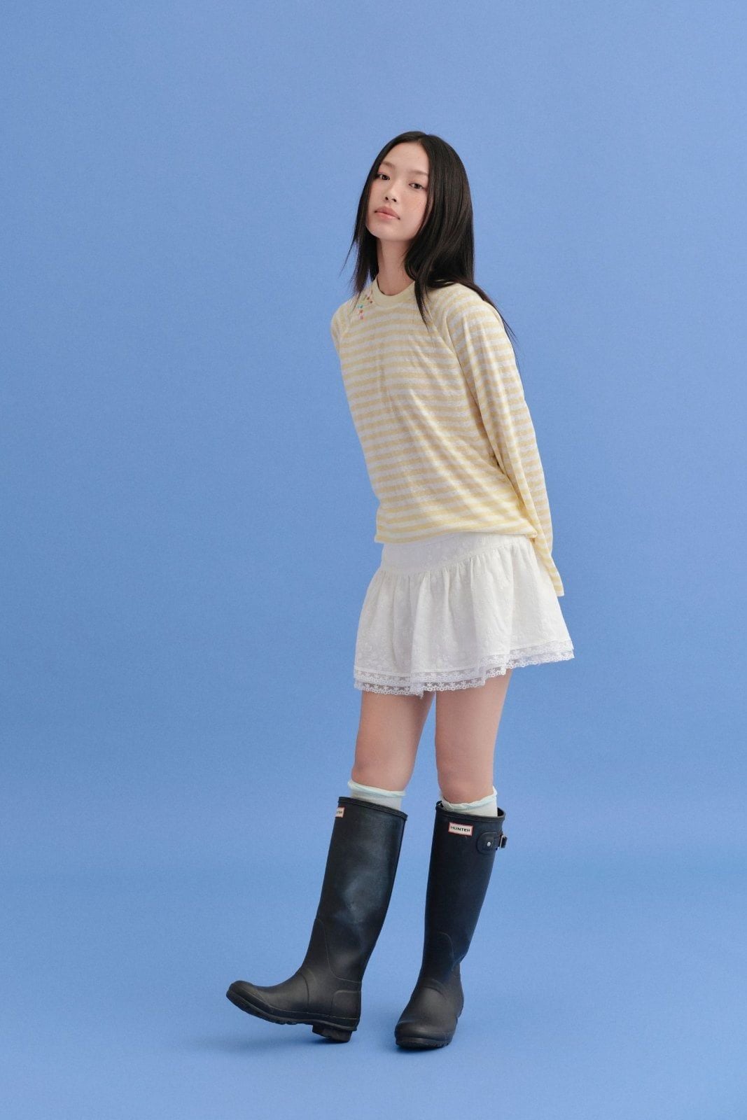 Chân váy ngắn gấu phối ren White Plain Gauze Mini Skirt