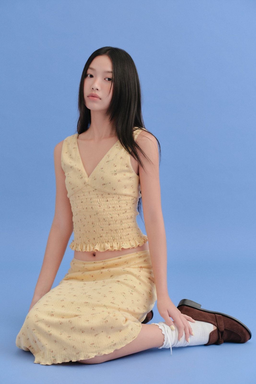 Set áo và chân váy dài Yellow Fleur Cotton Vneck Ruffled Set