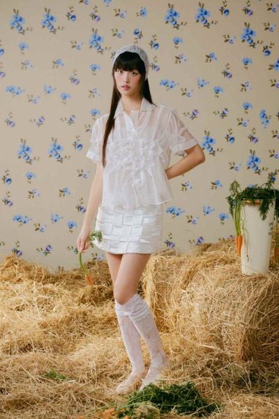  Áo sơ mi voan phối bèo White Ruched Front Shirt 
