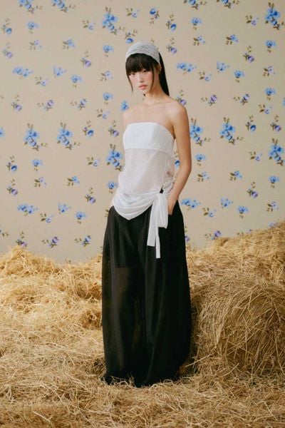  Áo yếm lụa phối cột eo White Sheer Ruched Halter Top 