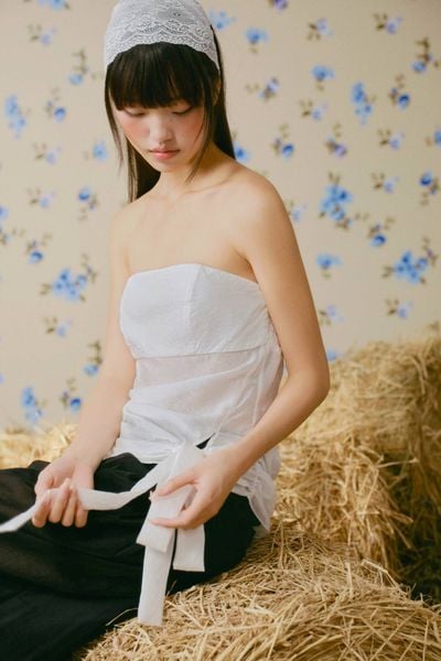  Áo yếm lụa phối cột eo White Sheer Ruched Halter Top 