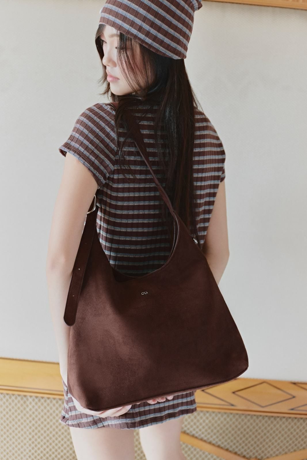 Túi xách Suede Slouchy Shoulder Bag nhiều màu