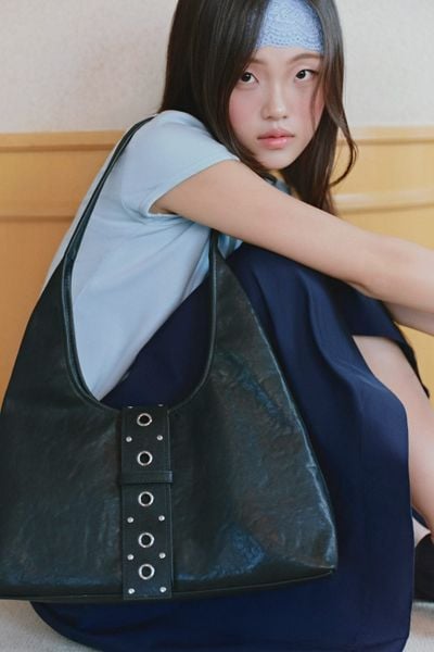  Túi đeo vai Leather Eyelet Strap Shoulder Bag nhiều màu 