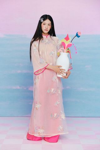 Áo Dài Uyển Vận (Không kèm quần)