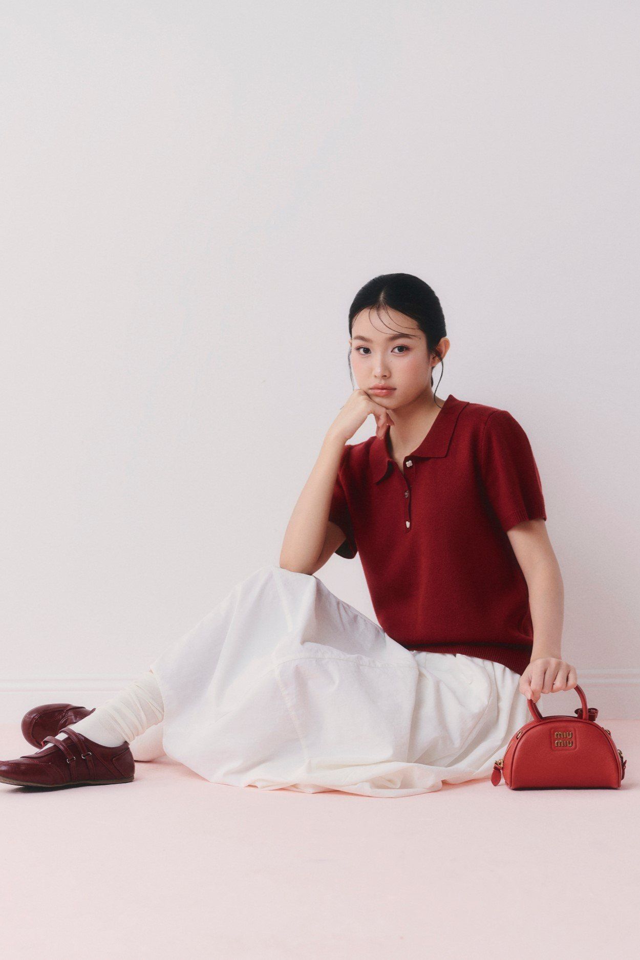 Áo Red Knit Polo Sweetheart Buttoned Top