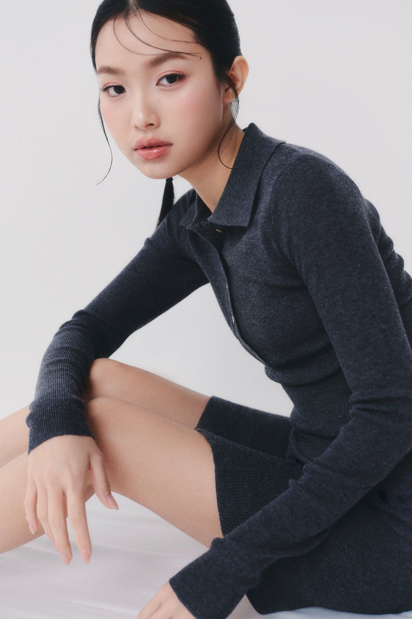 Charcoal Ribbed Knit Heart Button Set