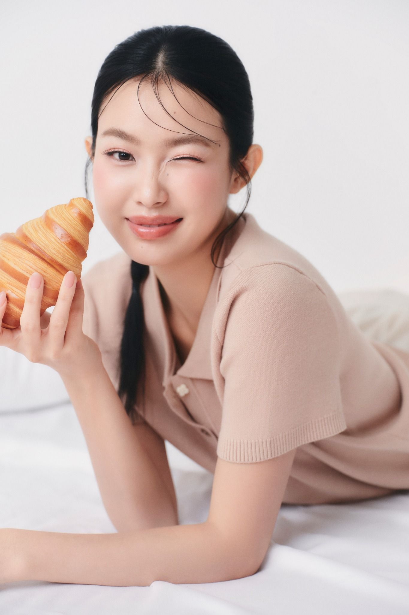 Áo Knit Polo Sweetheart Buttoned Top nhiều màu