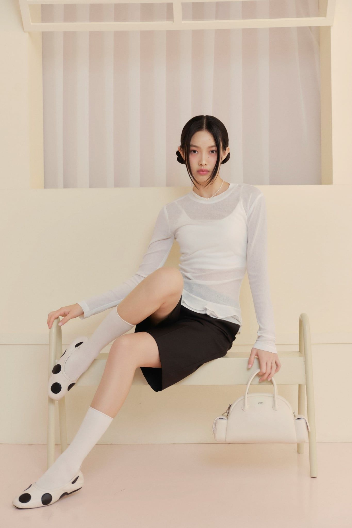 Quần shorts Black Knee Length Pants