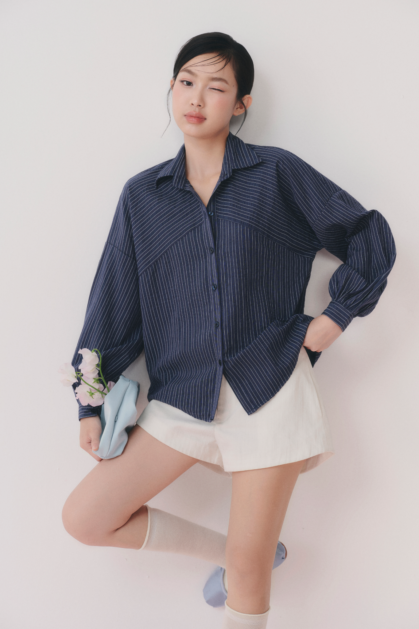 Quần White Kaki High Waist Shorts