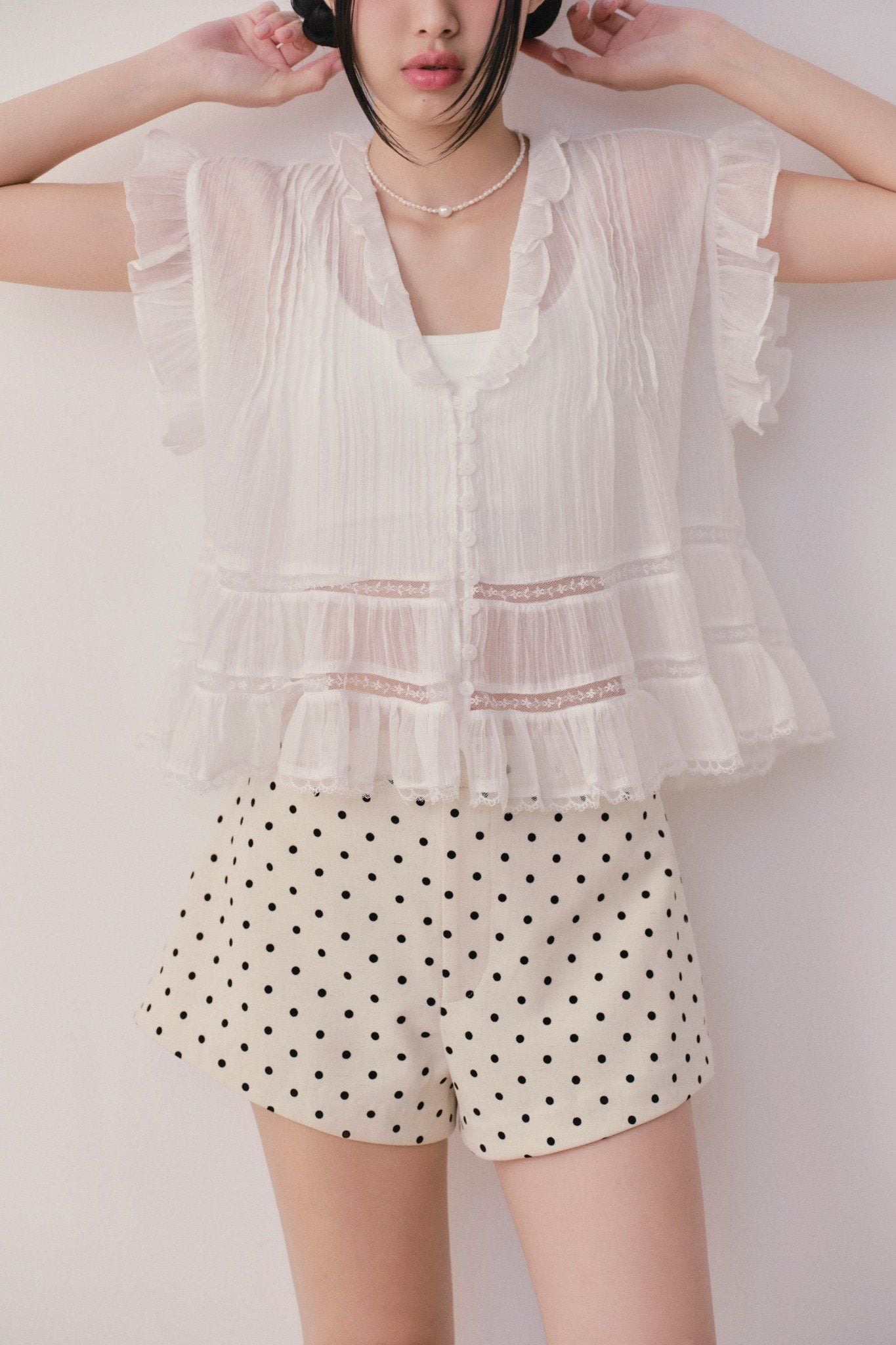 Quần Beige Kaki Polka Dot Shorts