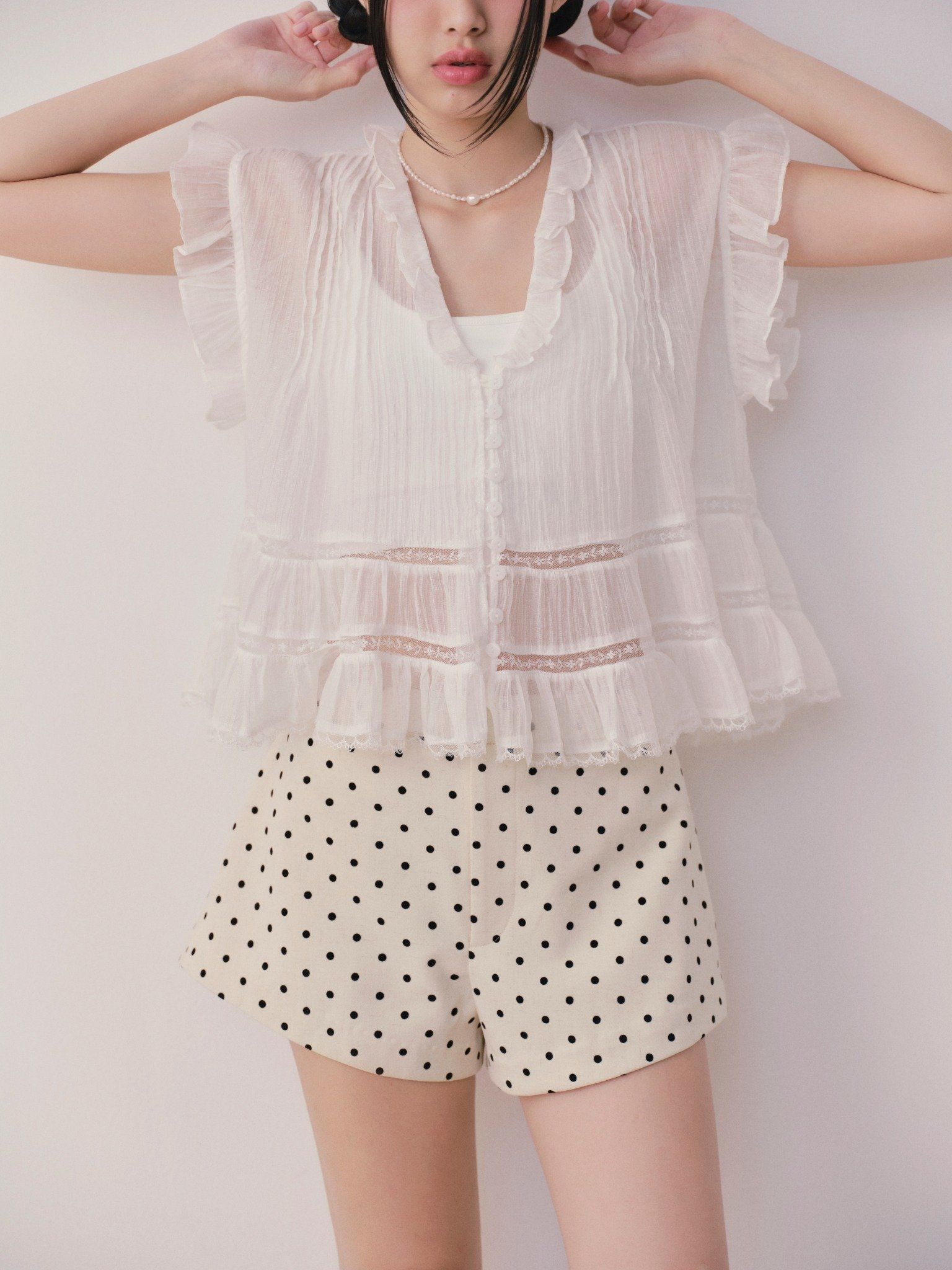 Quần Beige Kaki Polka Dot Shorts
