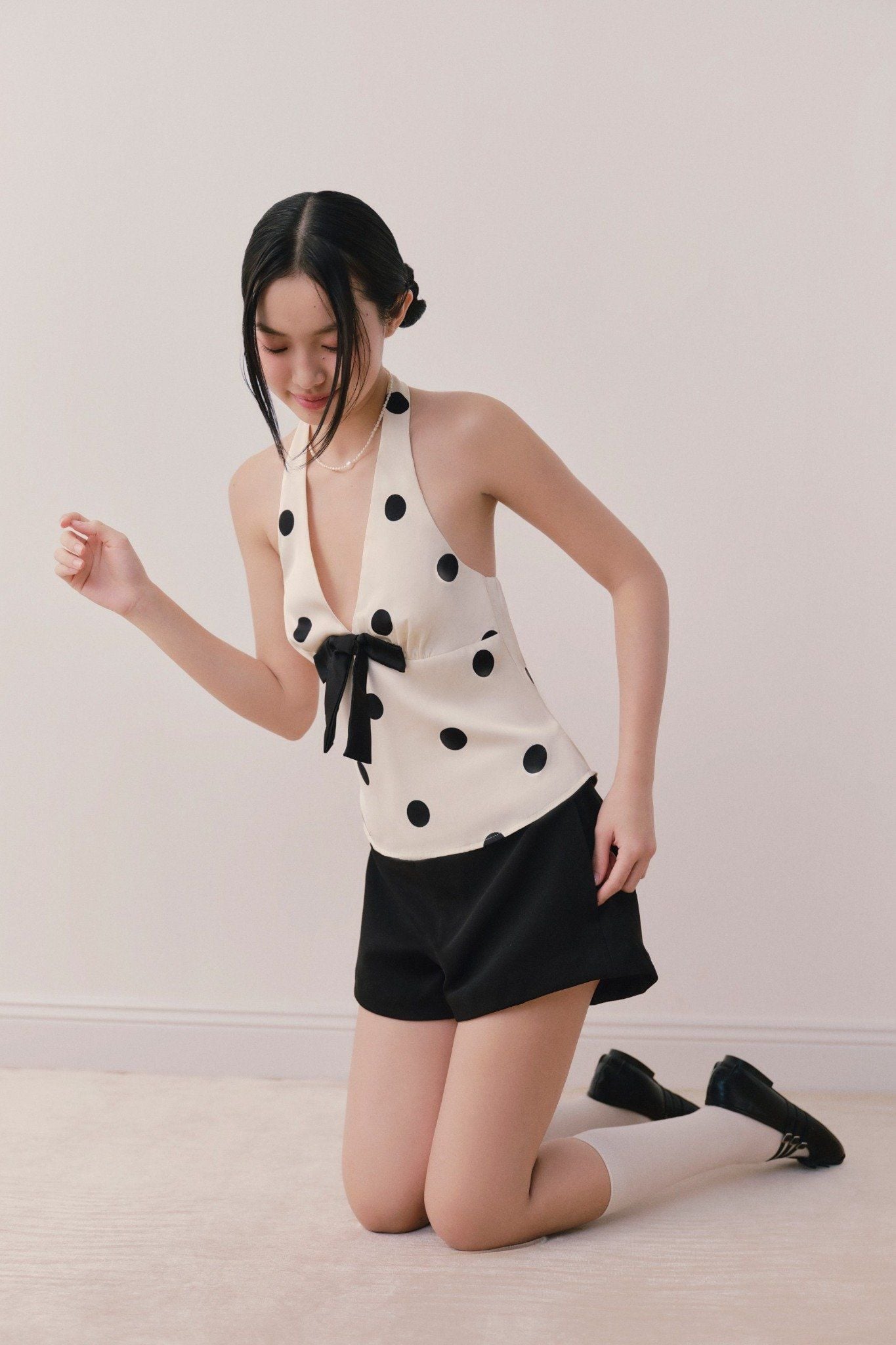 Áo Cream Dot Halterneck Top