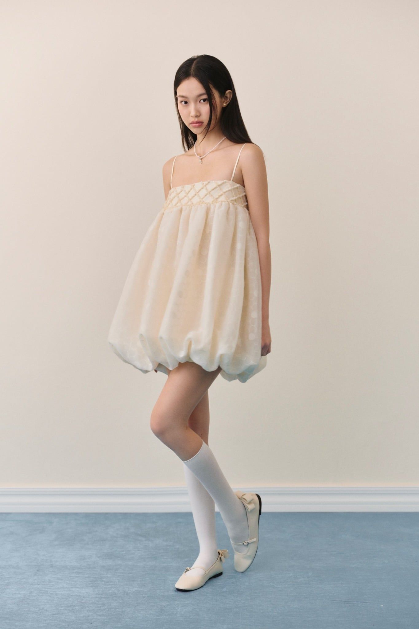 Set bí hai dây Ivory Mesh Smocked Puff Set