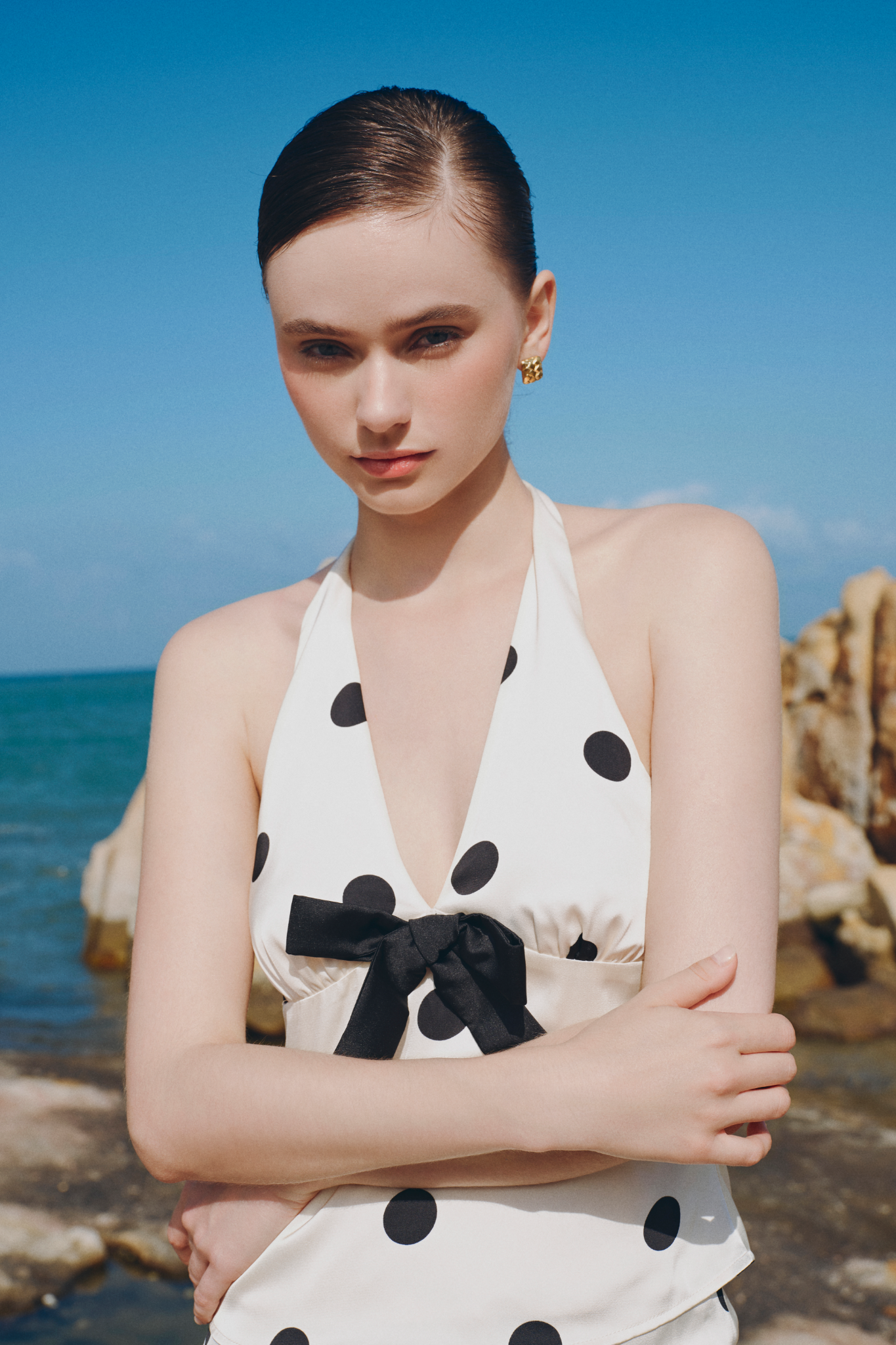 Áo Cream Dot Halterneck Top
