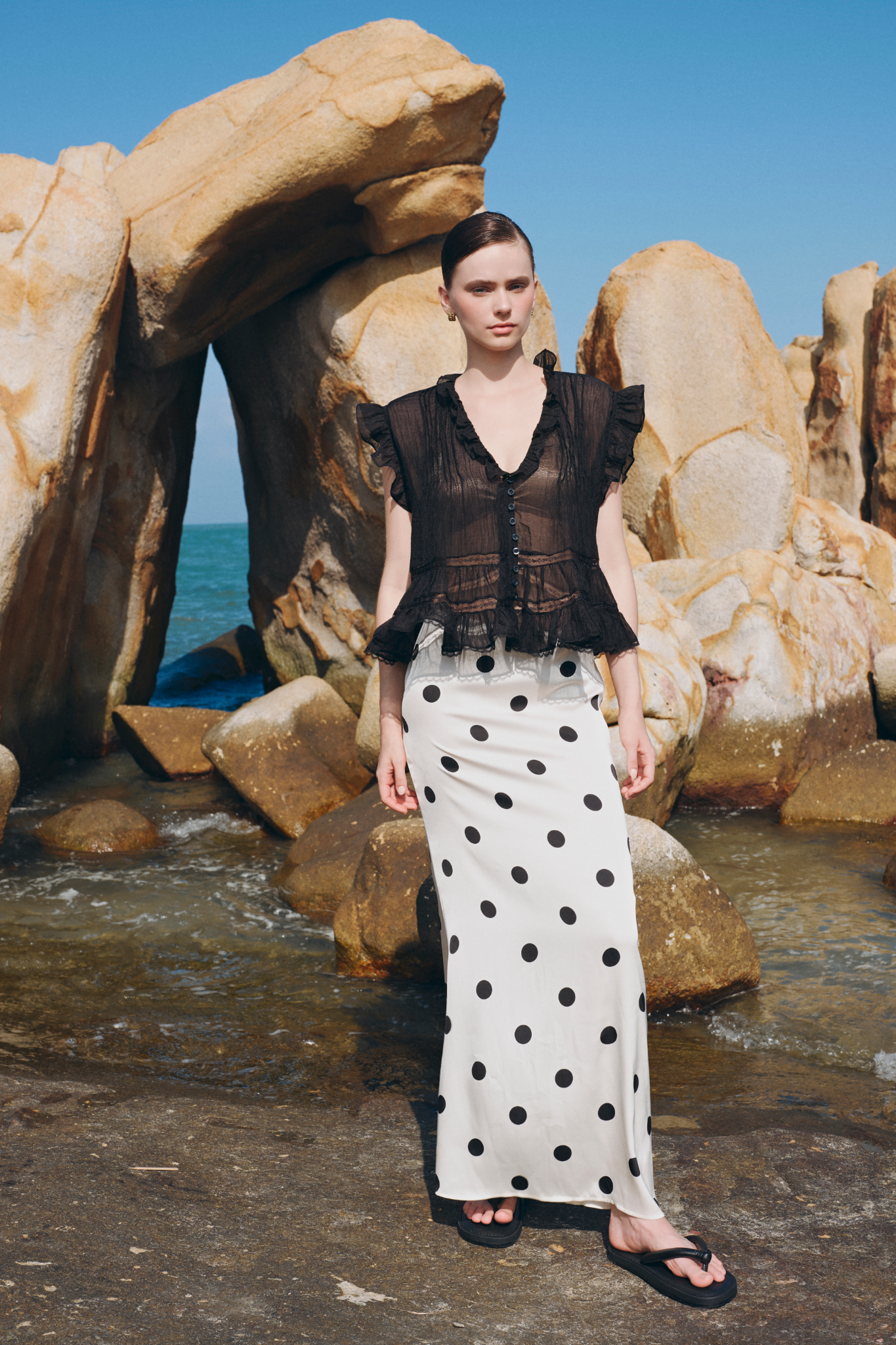 Chân váy Cream Dot Maxi Skirt