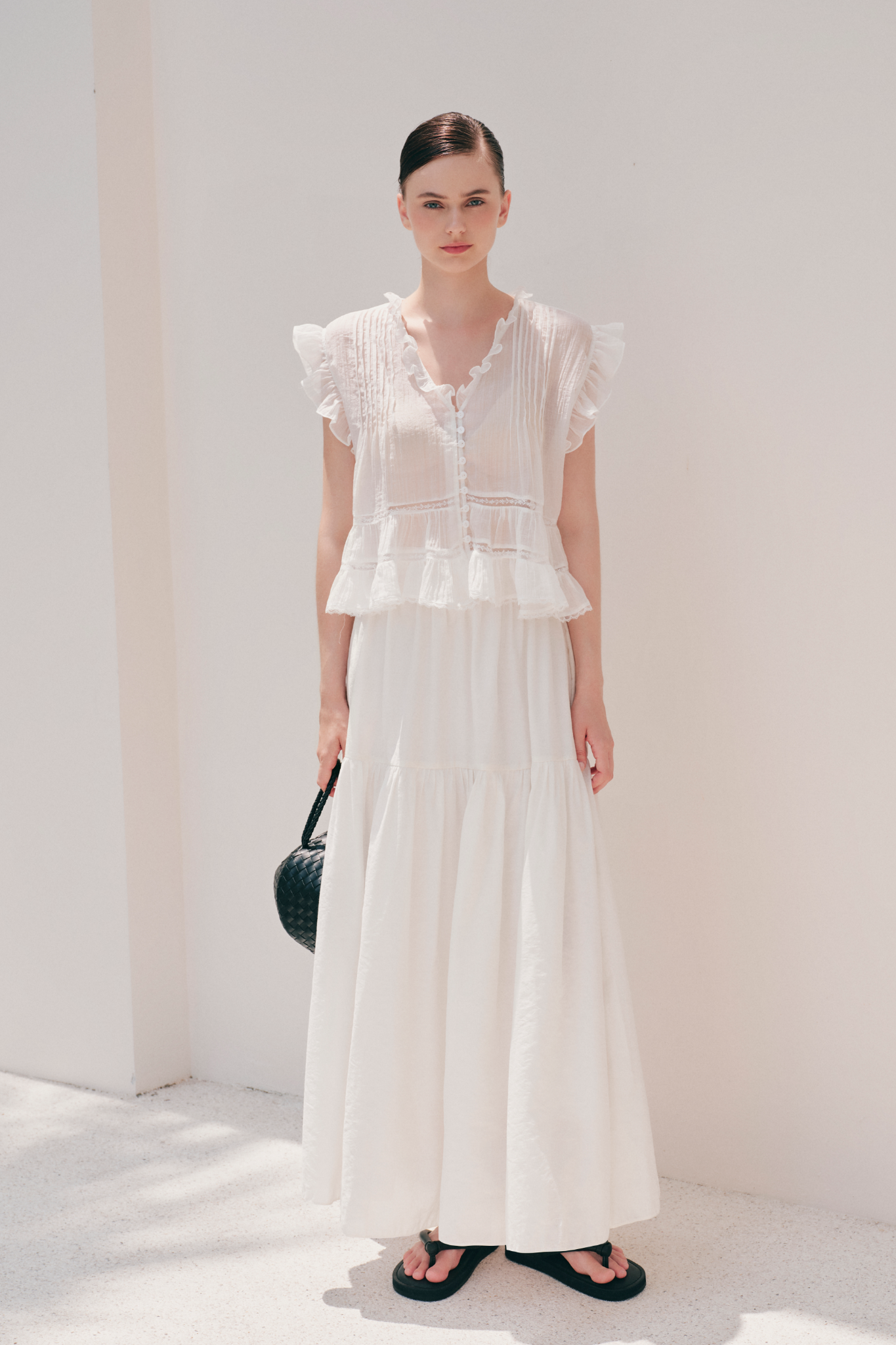 Áo White Chiffon Vneck Top