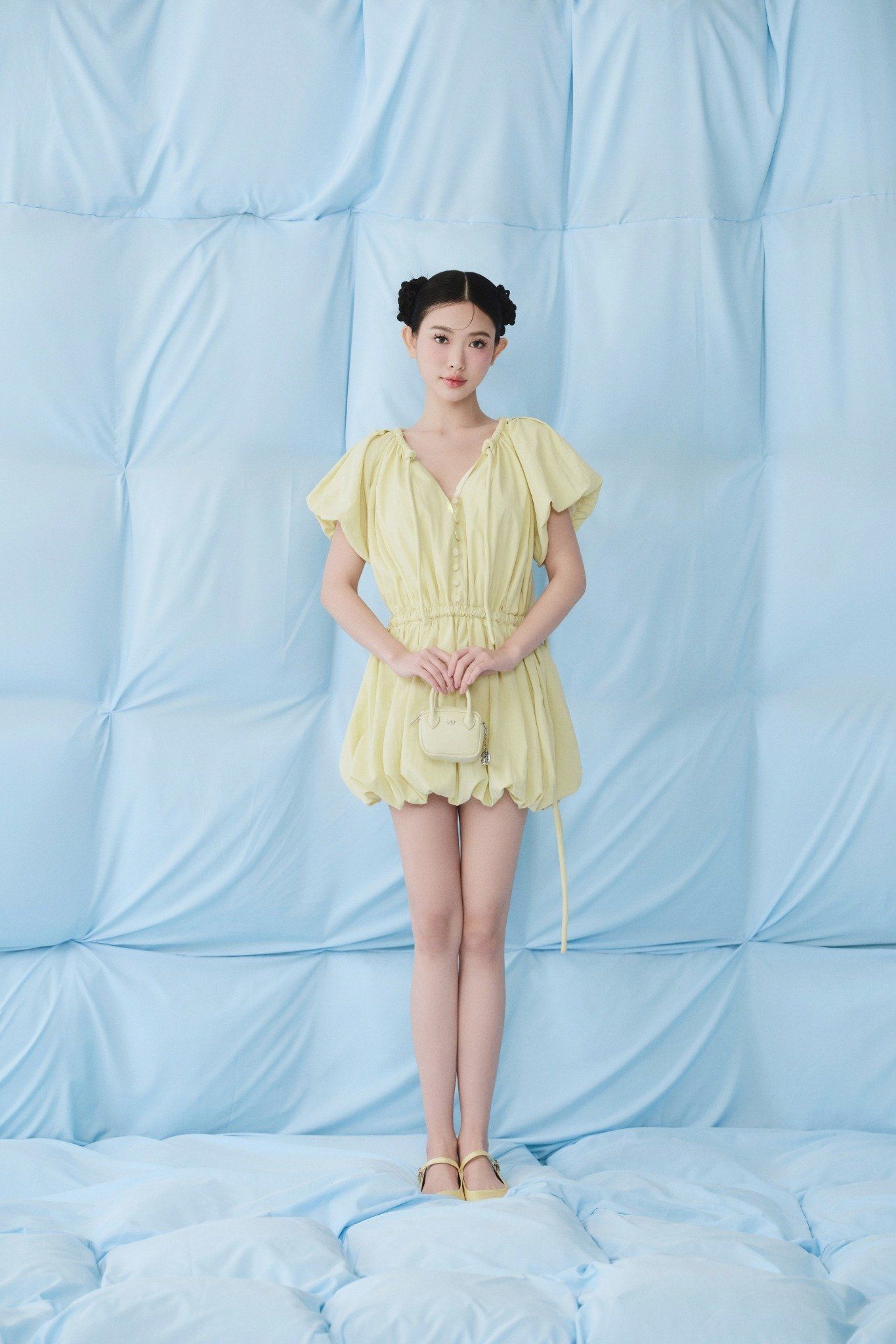 Parachute Vneck Puff Sleeves Dress nhiều màu