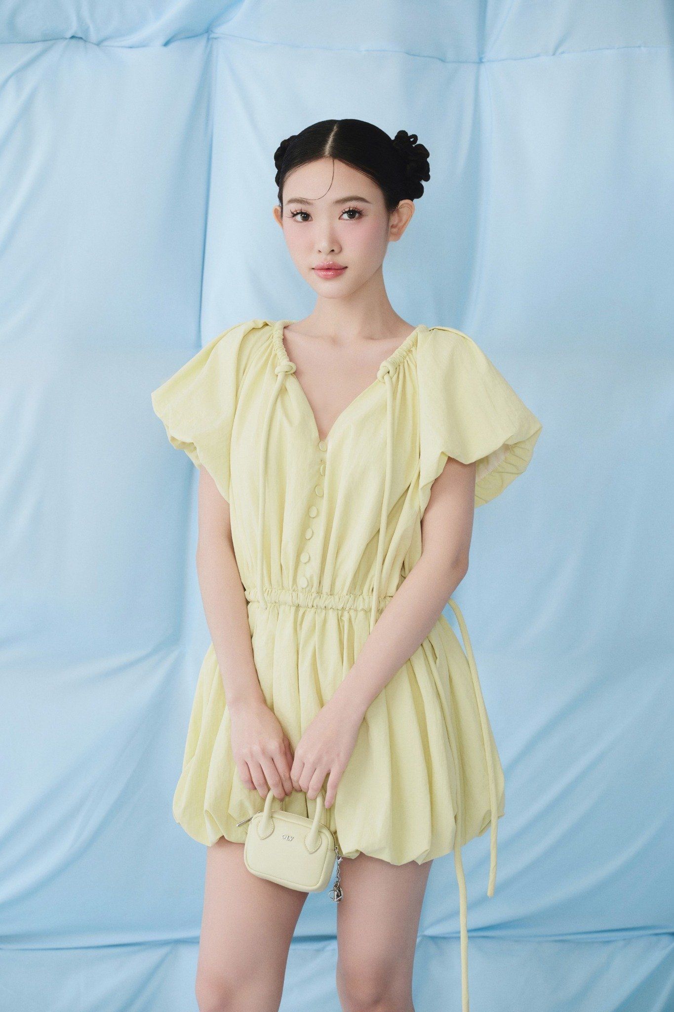 Parachute Vneck Puff Sleeves Dress nhiều màu