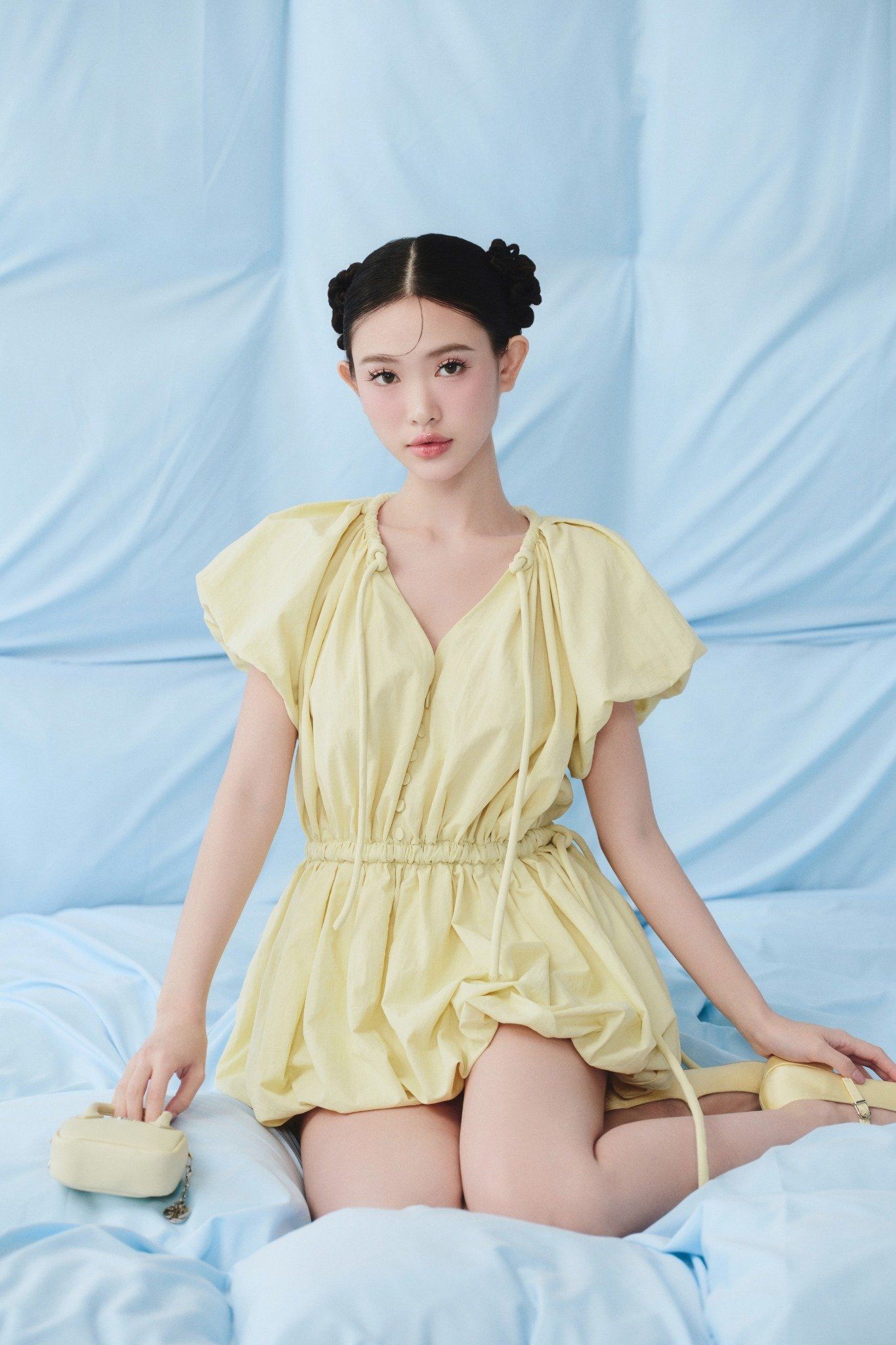 Parachute Vneck Puff Sleeves Dress nhiều màu