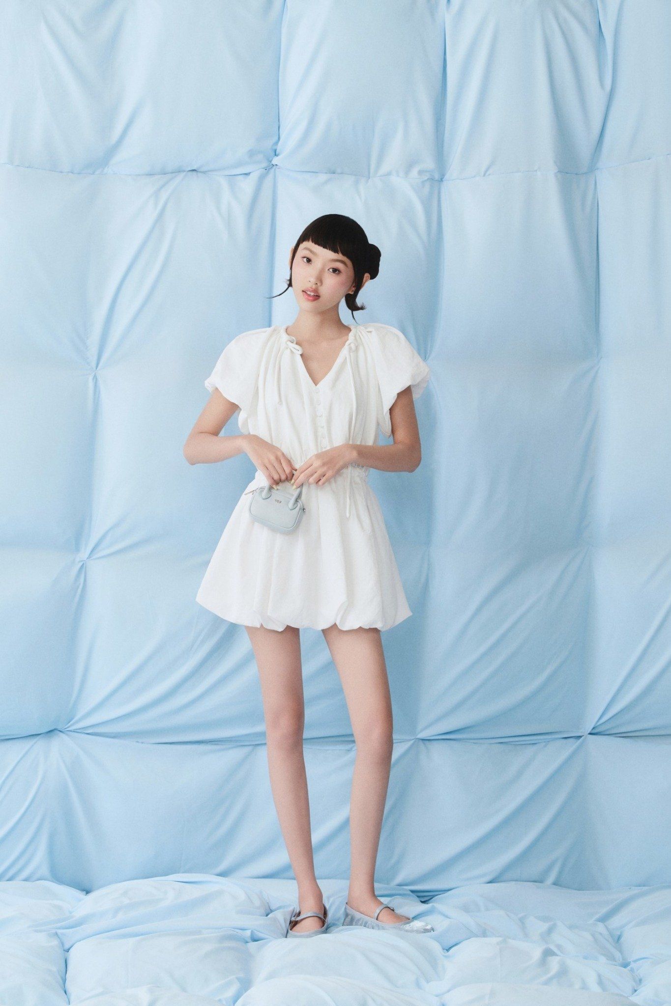 Parachute Vneck Puff Sleeves Dress nhiều màu