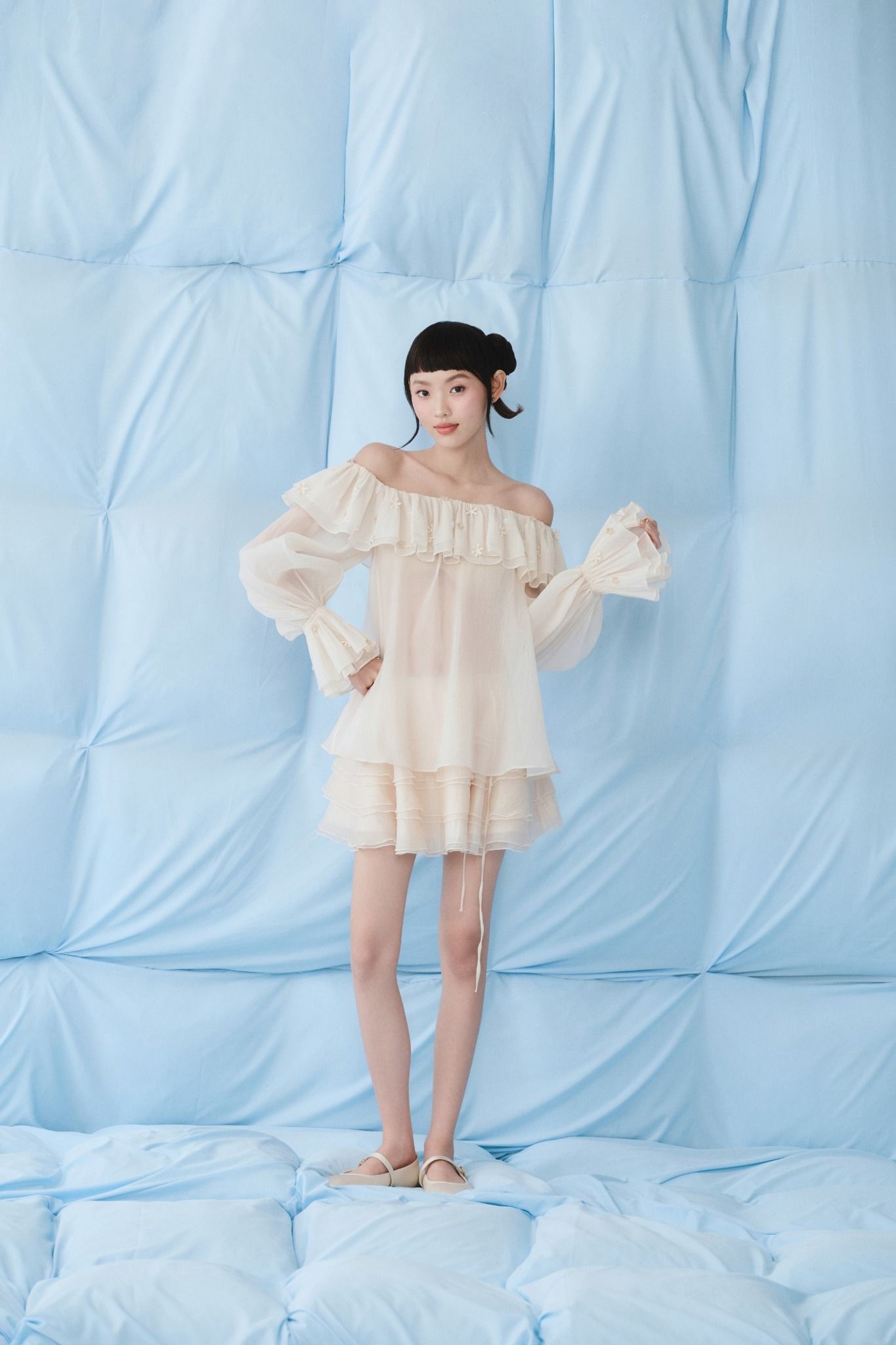Chân váy Cream Chiffon Layered Mini Skirt