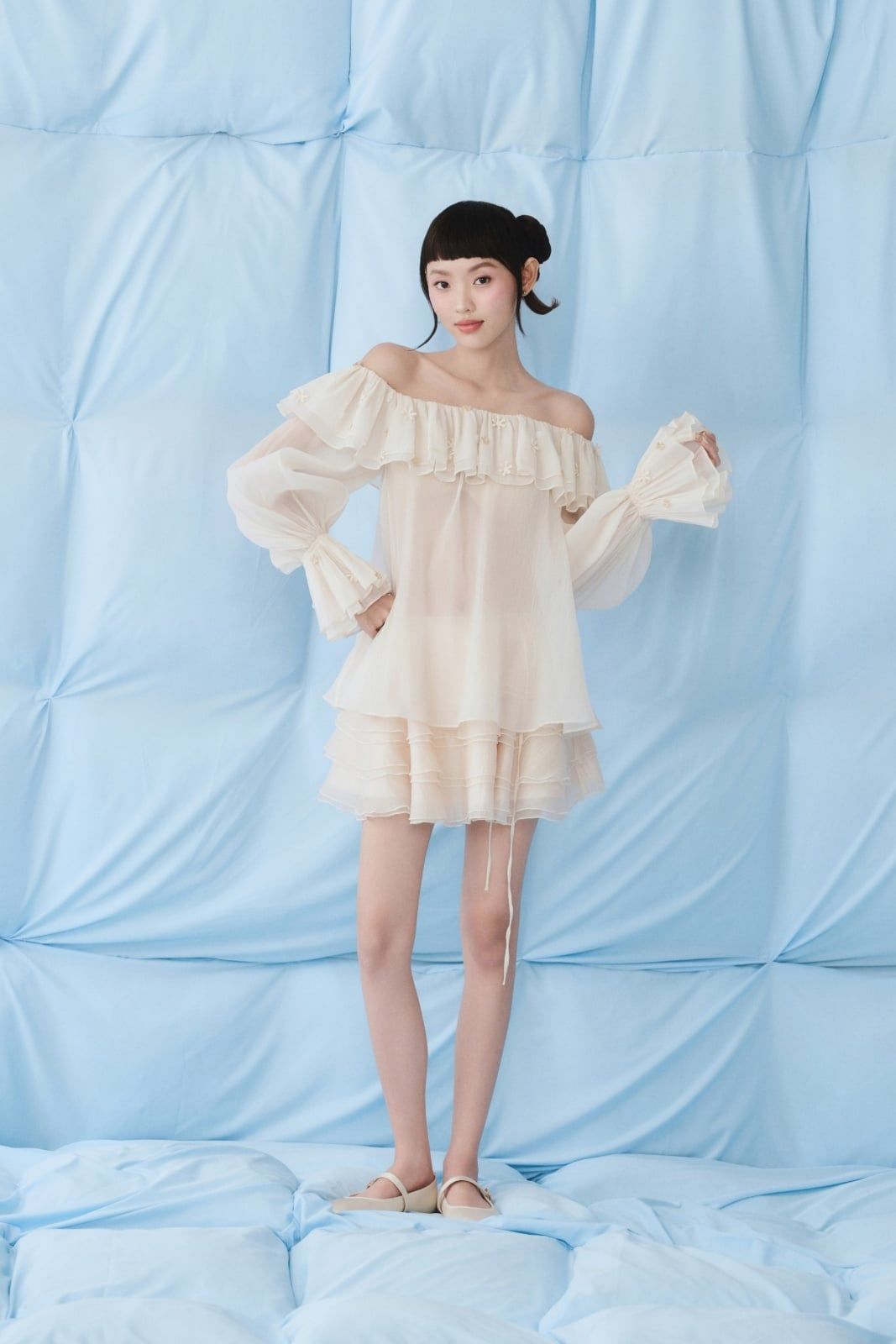 Chân váy Cream Chiffon Layered Mini Skirt