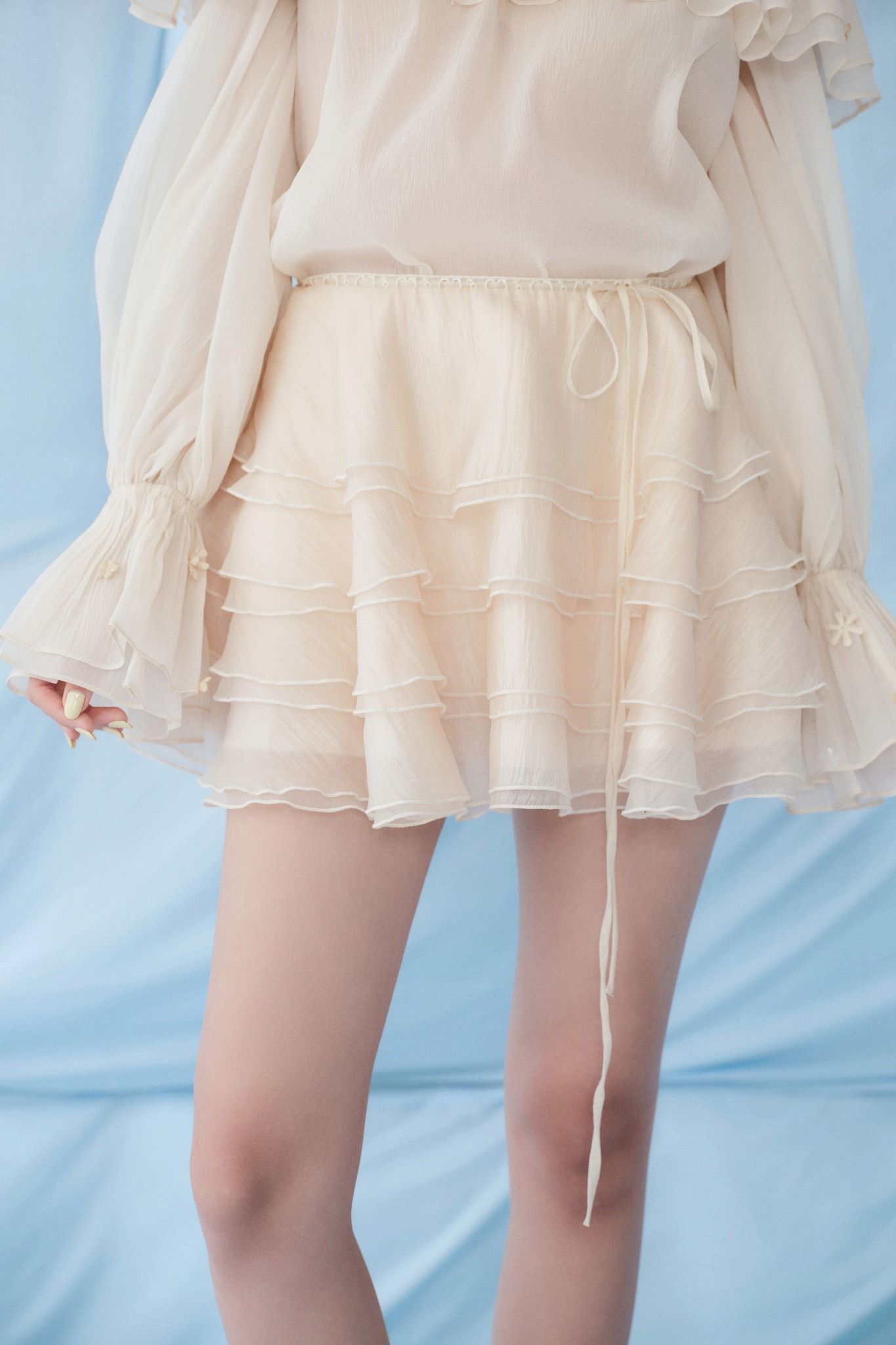 Chân váy Cream Chiffon Layered Mini Skirt