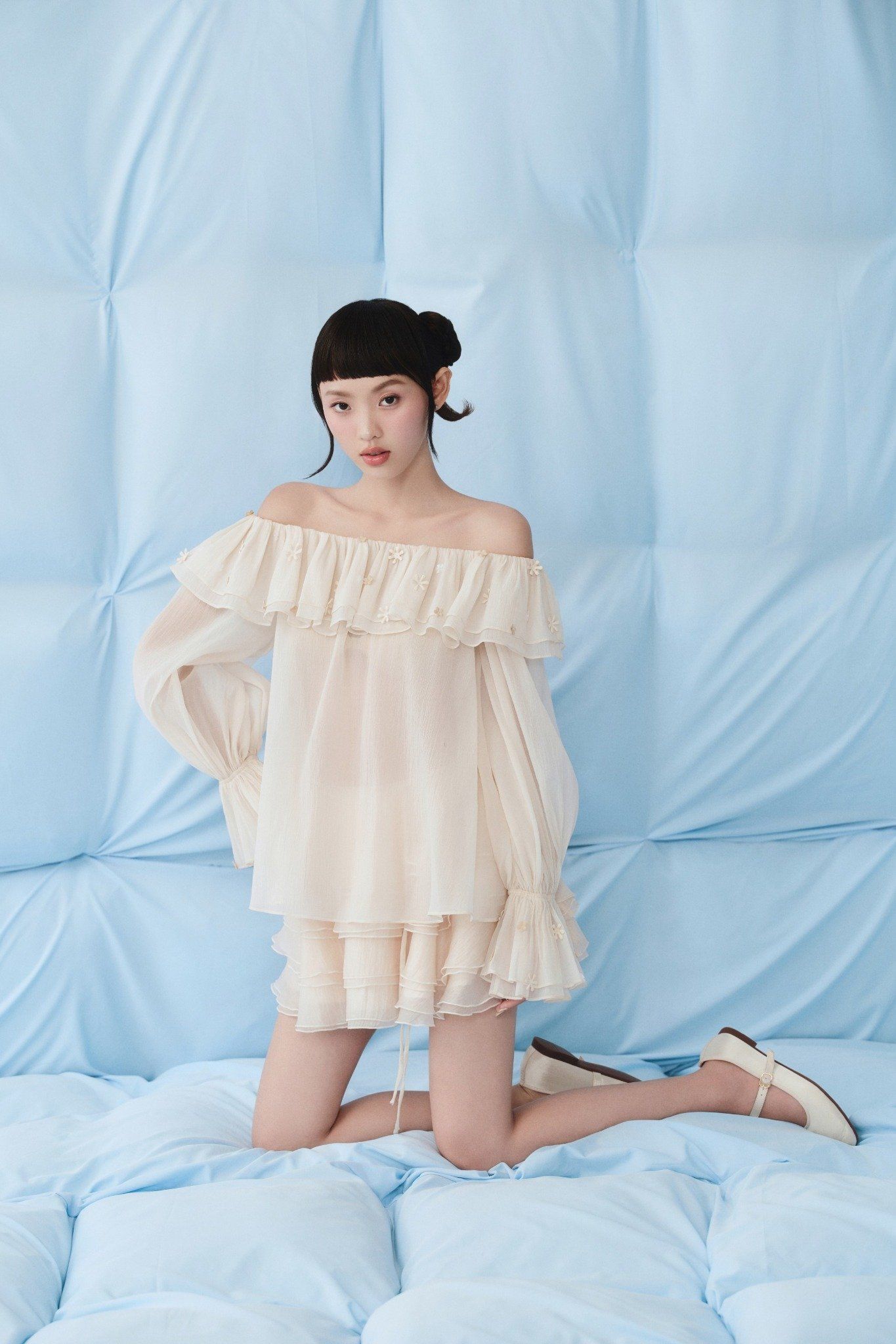 Chân váy Cream Chiffon Layered Mini Skirt