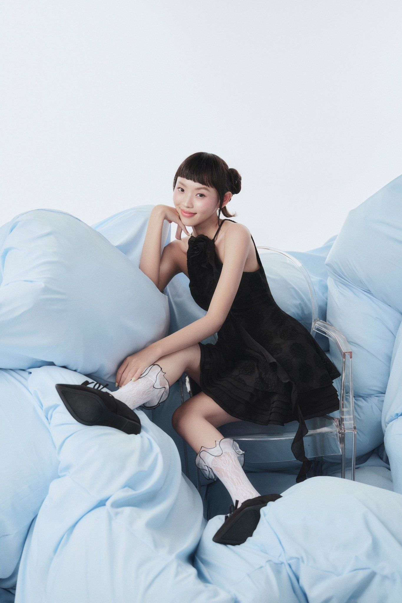 Black Chiffon Halter Neck Flower Brooch Dress