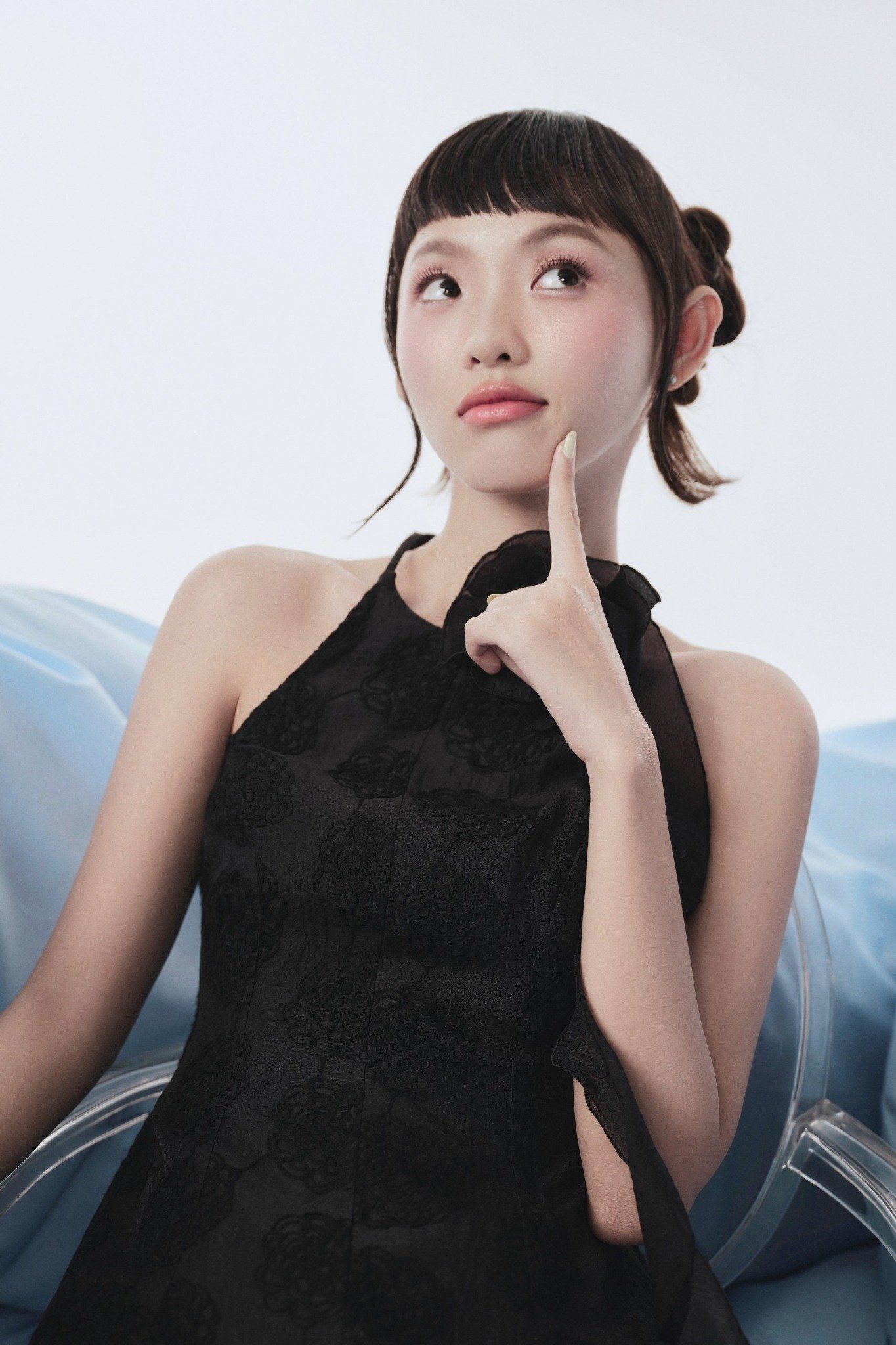 Black Chiffon Halter Neck Flower Brooch Dress