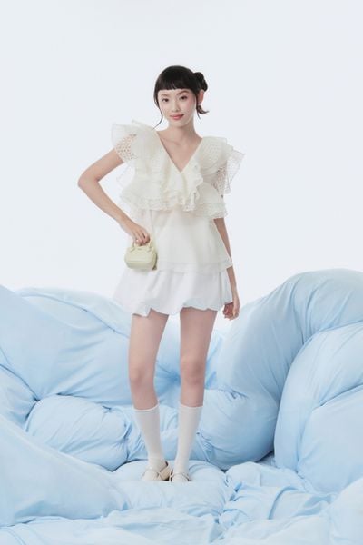  Áo Ivory Chiffon Ruffled Vneck Top 