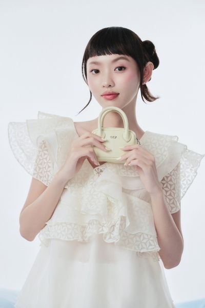  Áo Ivory Chiffon Ruffled Vneck Top 