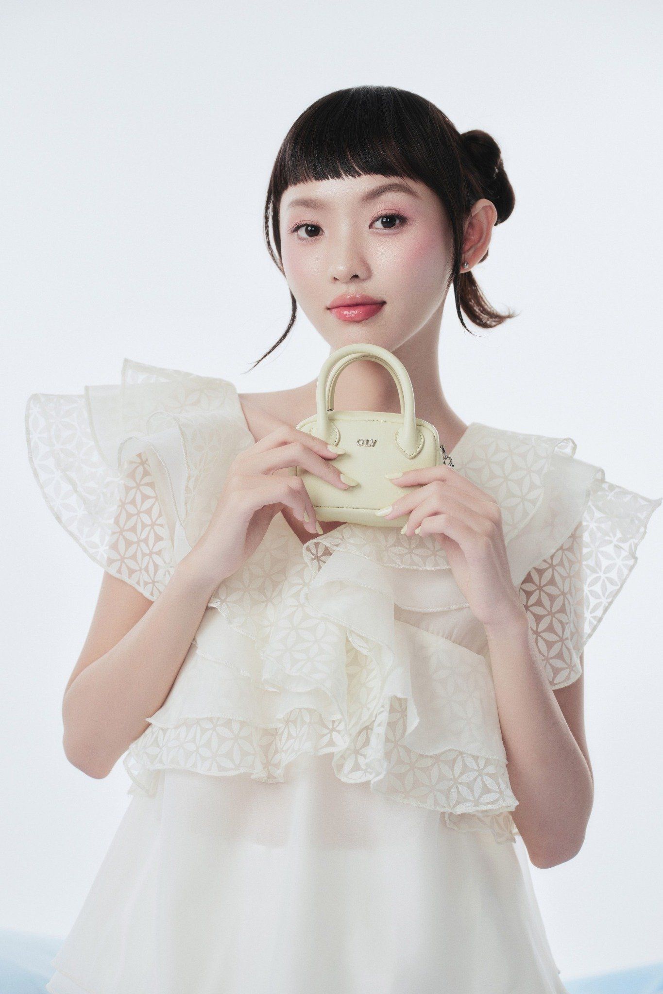 Áo Ivory Chiffon Ruffled Vneck Top