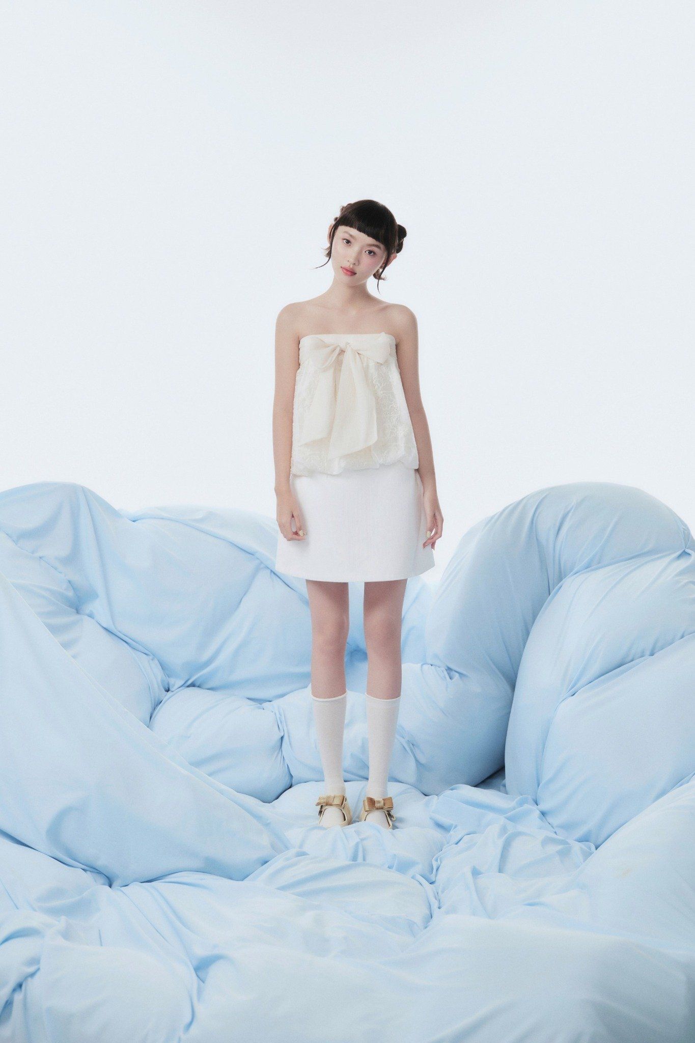 Áo Cream Bow Lace Puff Cup Top