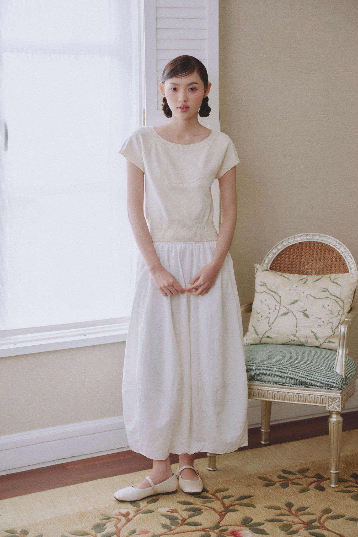 Áo Peony Round Neck Knit Top nhiều màu