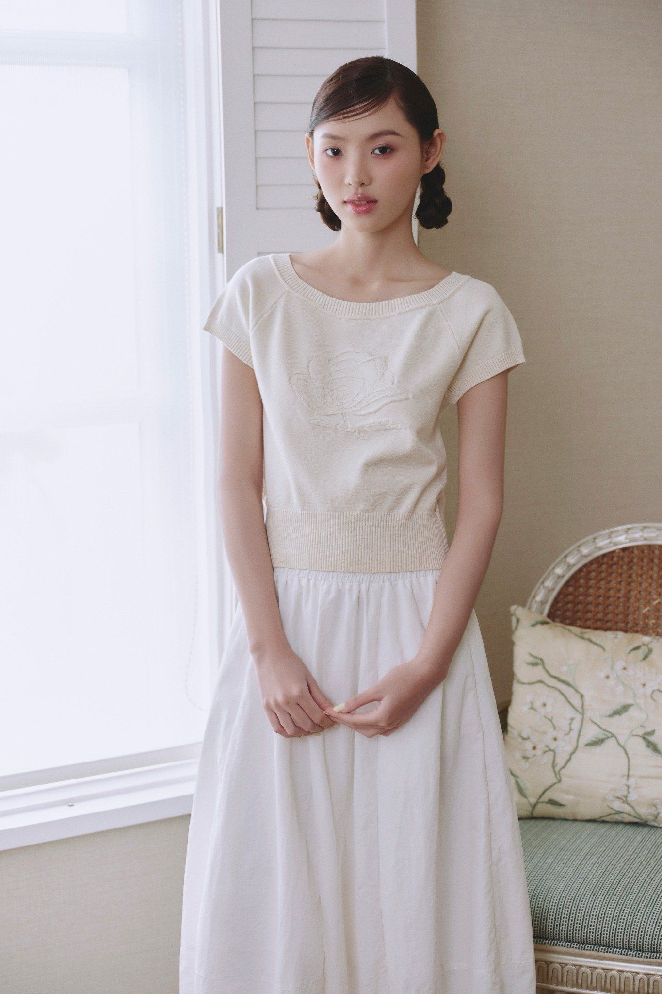 Áo Peony Round Neck Knit Top nhiều màu