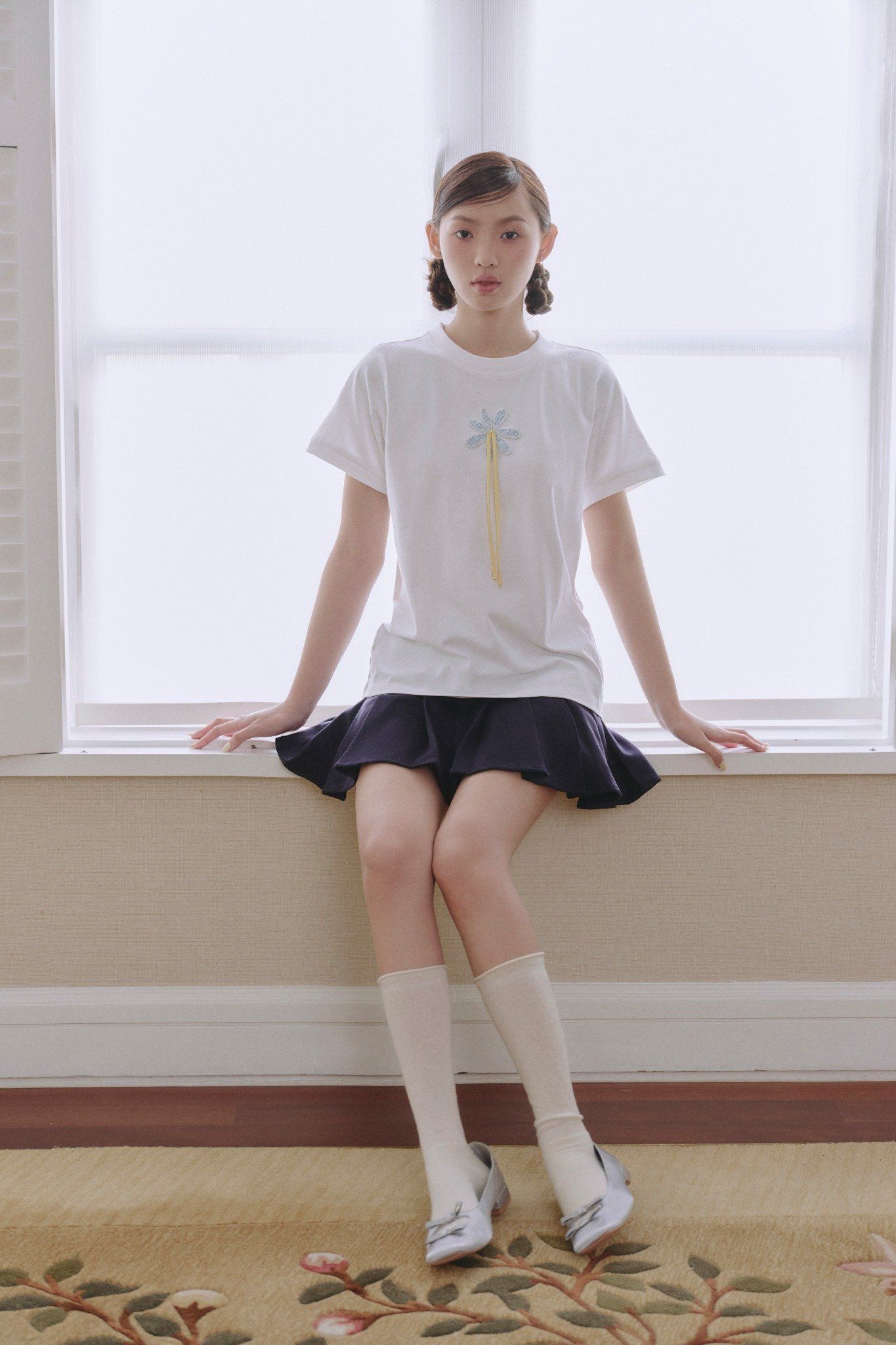 Áo White Blue Appliqué Flower Cotton Short Sleeve T Shirt