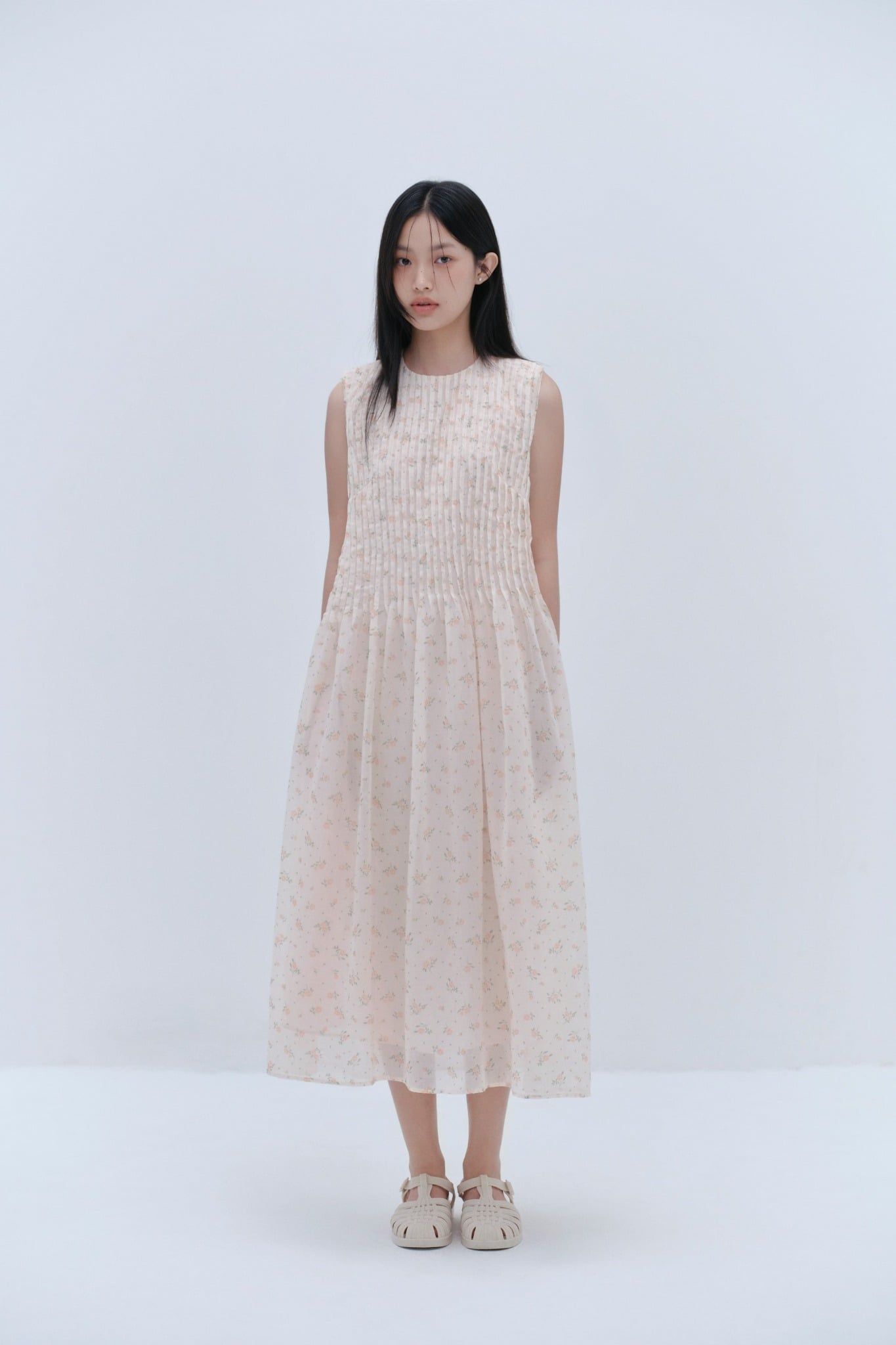 Váy maxi Clydie Maxi Dress in Cream