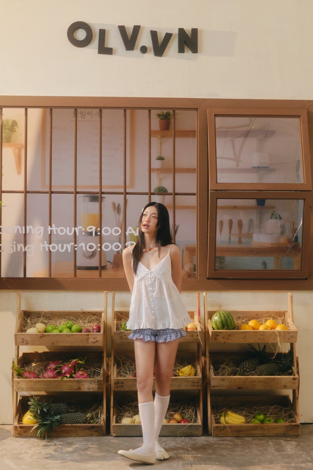 Áo White Ruffled Buttoned Cami Top