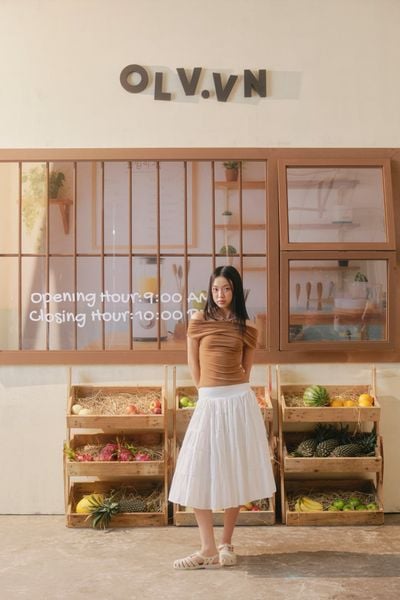  Chân váy White Parachute Pleated Midi Skirt 