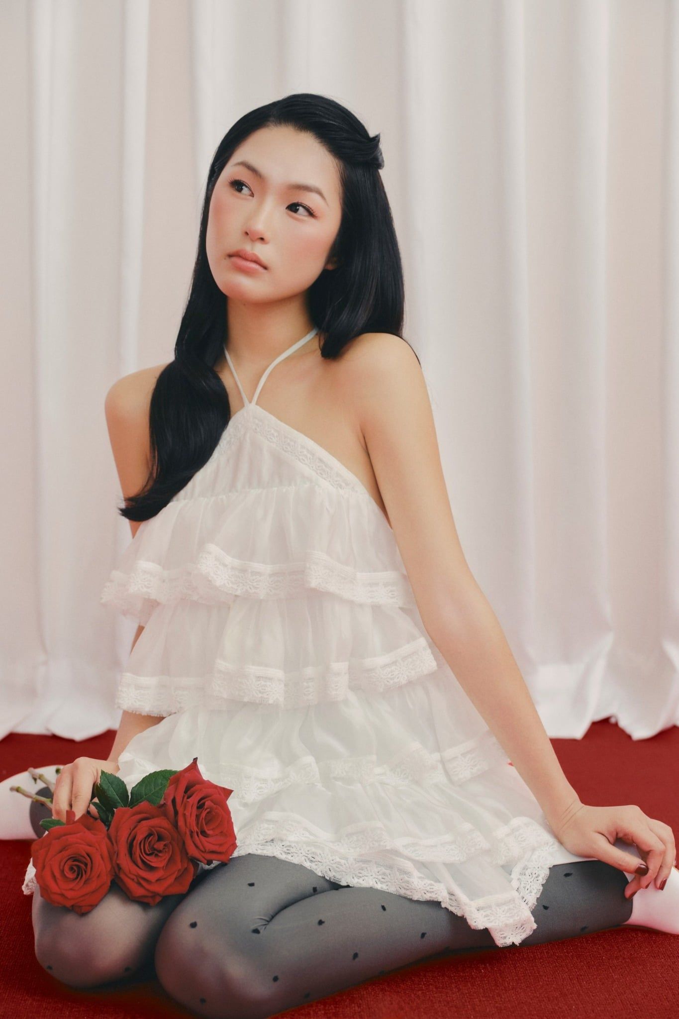 Váy tiệc dáng tầng cổ yếm White Chiffon Layered Ruffled Halter Mini Dress